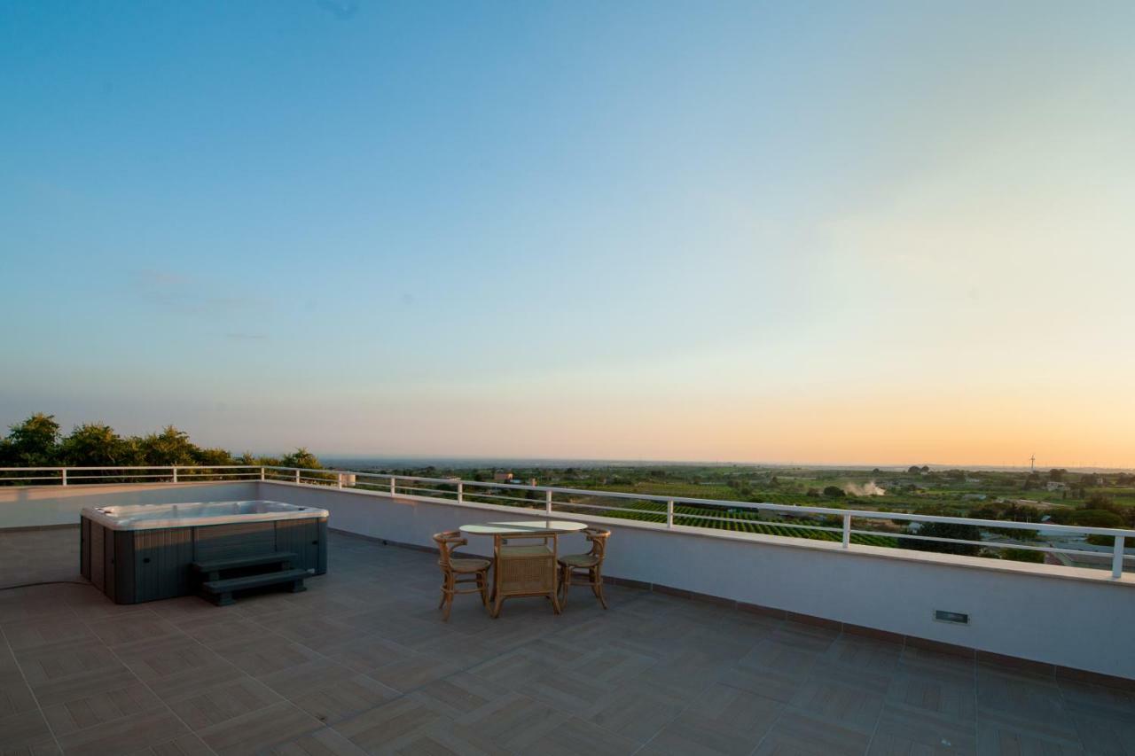 Hotel La Terrazza di Harmakhis Partanna Esterno foto